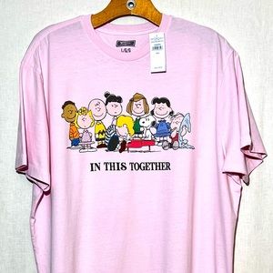 NWT Mens Large Tailgate American Eagle pink Graphic Tee With Peanuts & The Gang